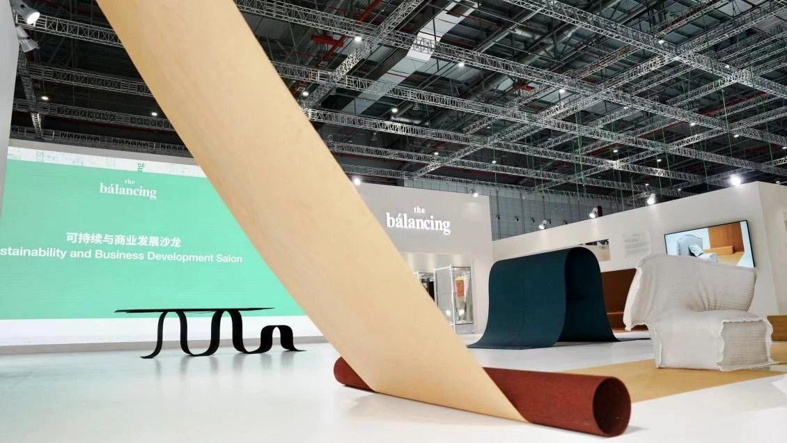 武漢展會設計搭建公司領你看最具有創意00家企業展臺的2023進博會（百聯集團展臺）3